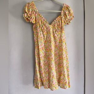 With Jéan Bella Pansies dress!